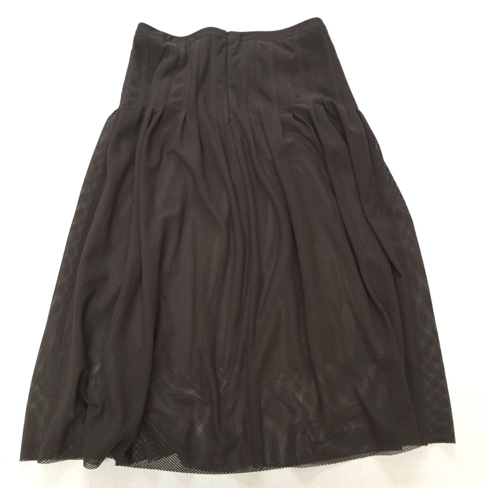 AKRIS Punto Skirt w/ Mesh Overlay sz 10 - Picture 8 of 8